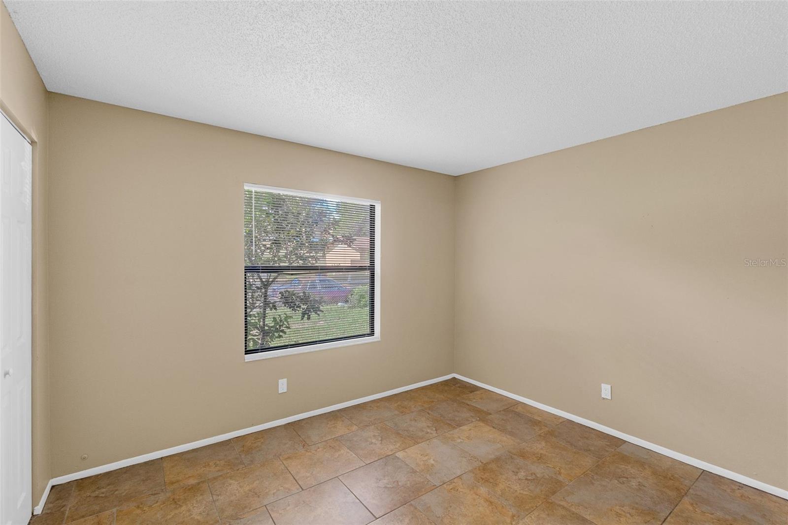 LAKE OPAL ESTATES - Residential Lease