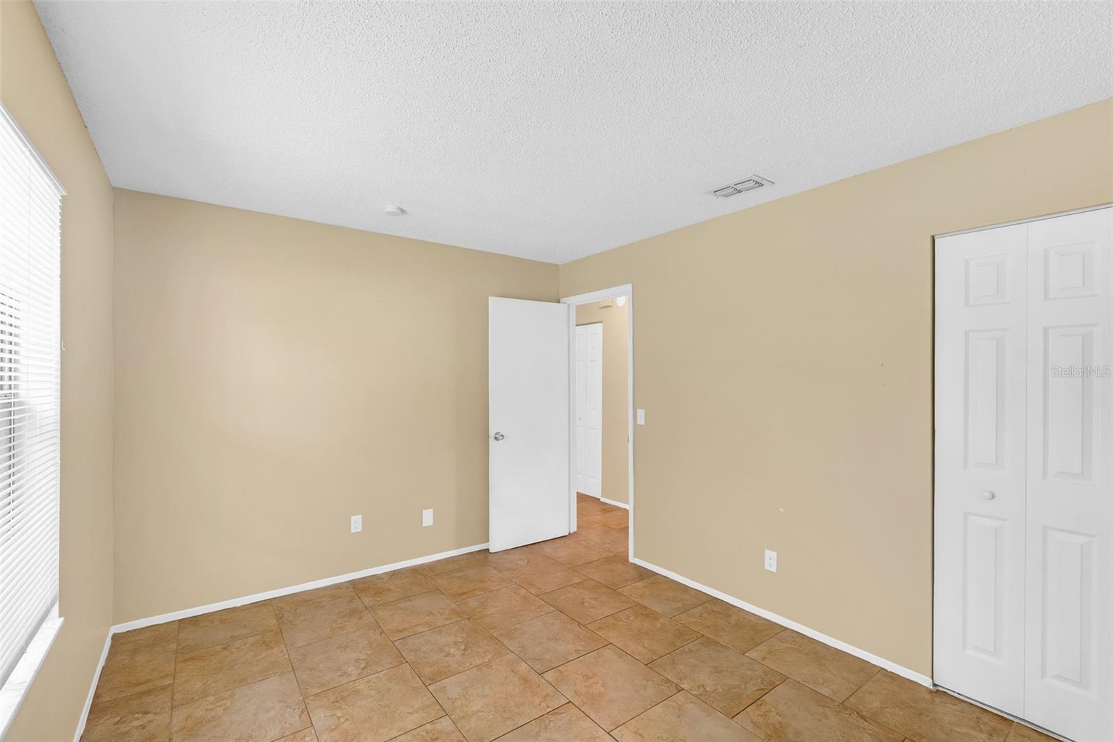 LAKE OPAL ESTATES - Residential Lease