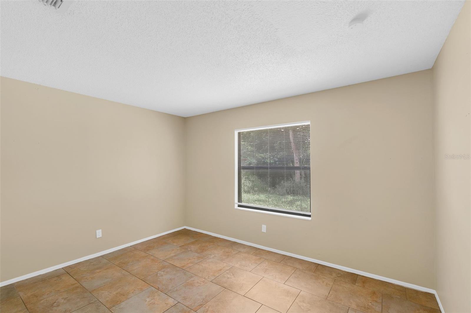 LAKE OPAL ESTATES - Residential Lease