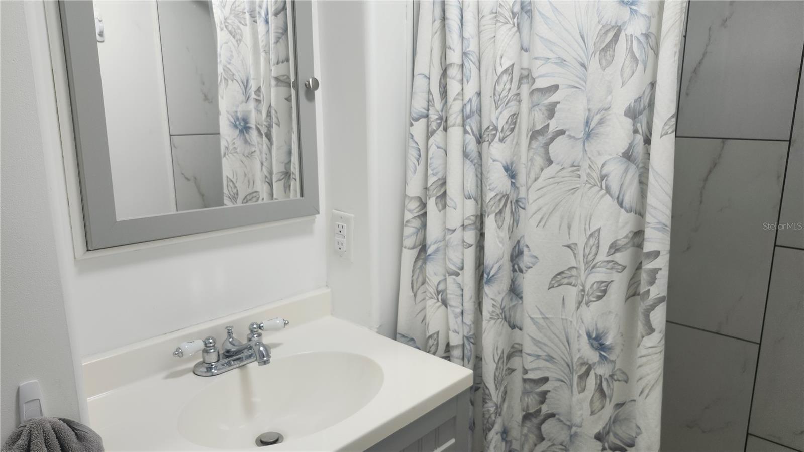 BRADENTON TROPICAL PALMS CO-OP - Residential