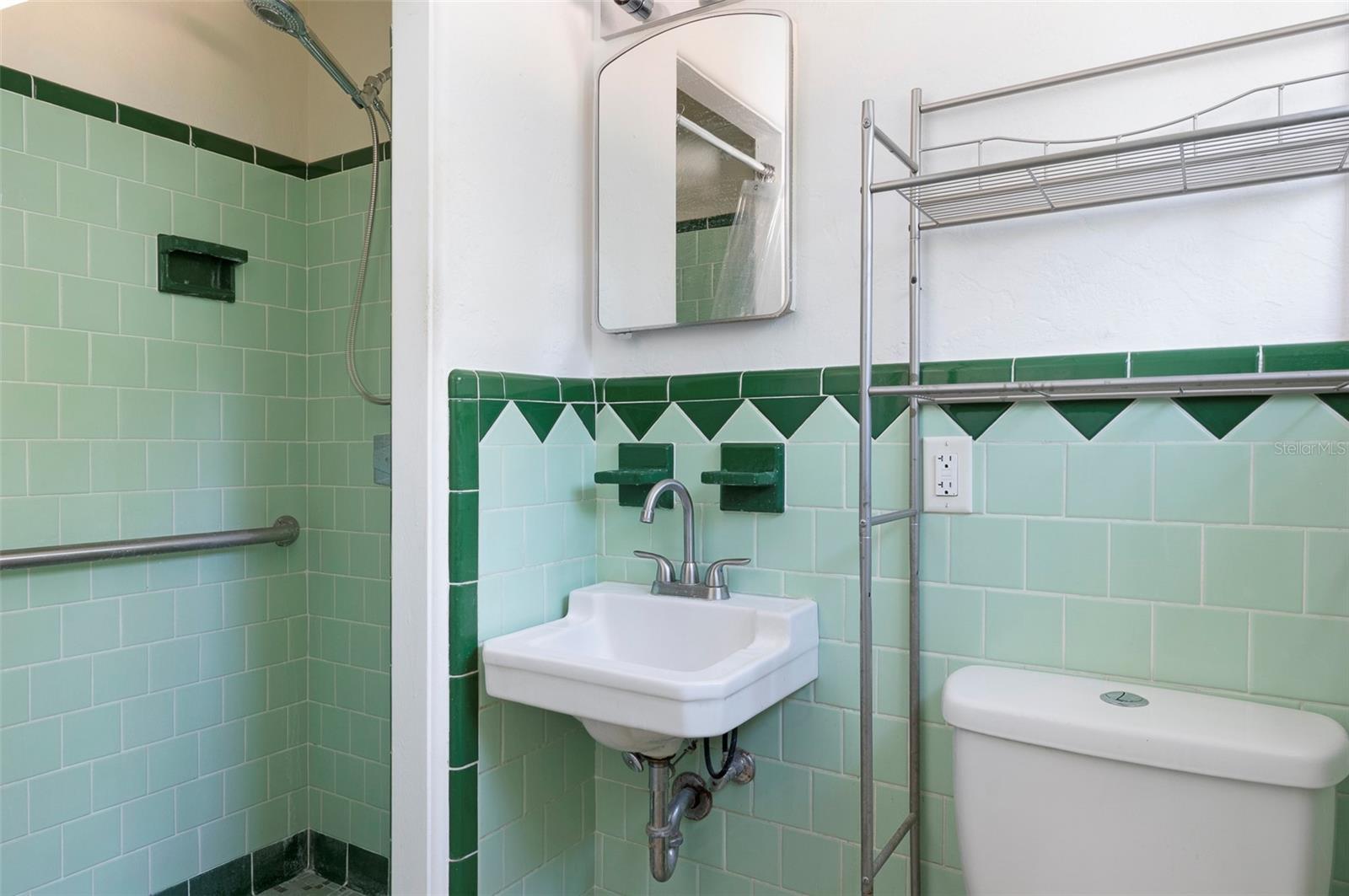 GULF BREEZE ACRES REP - Residential