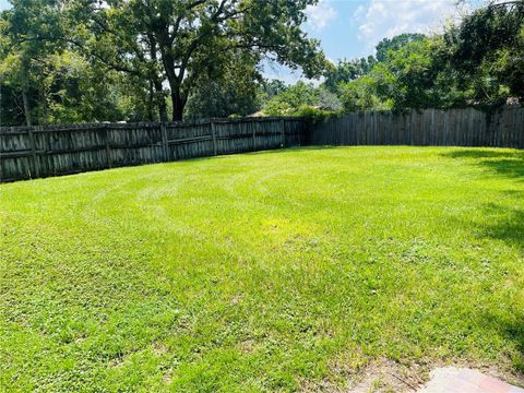 A home in BELLEVIEW