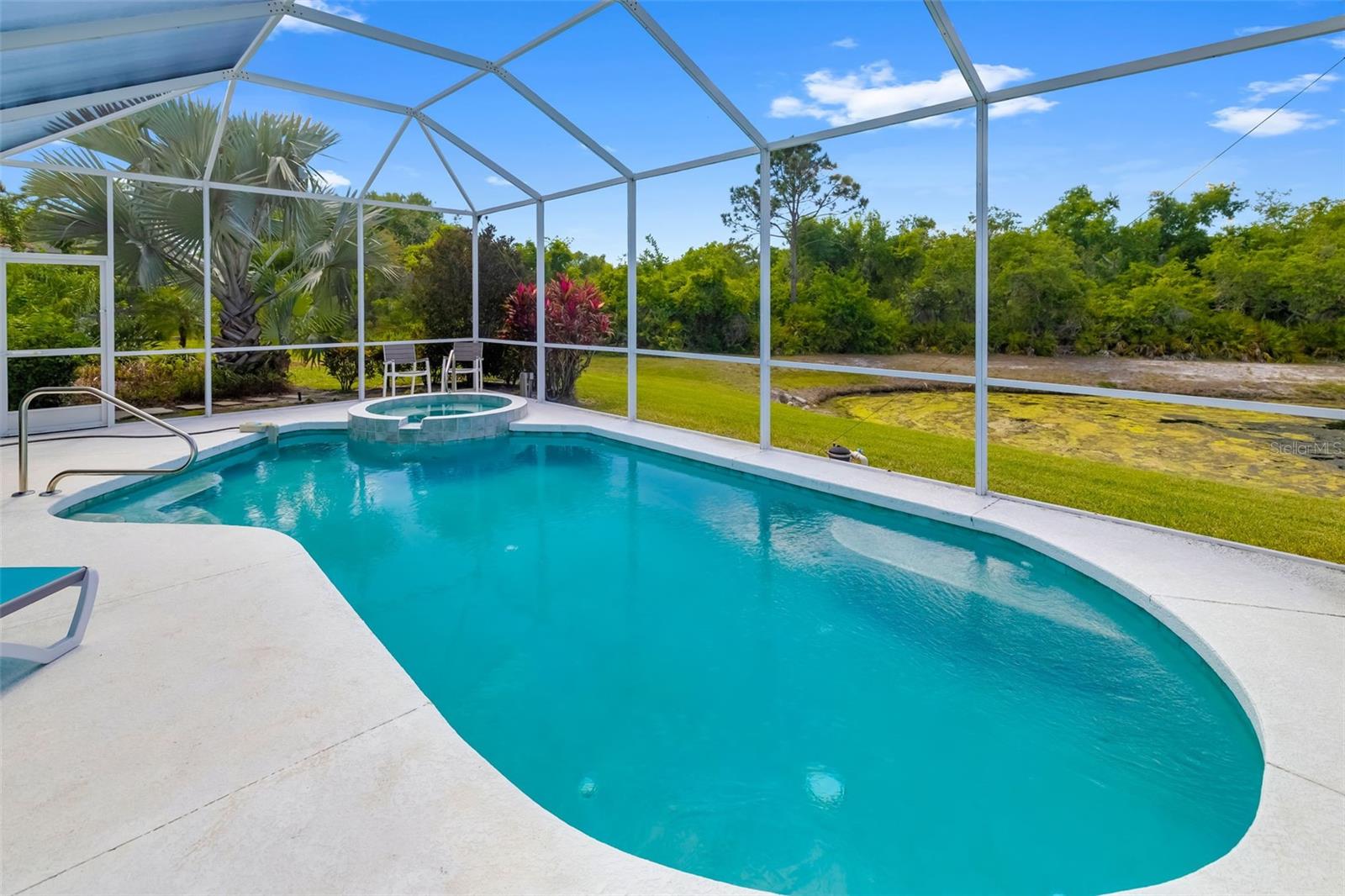 6413 GRAND POINT AVENUE