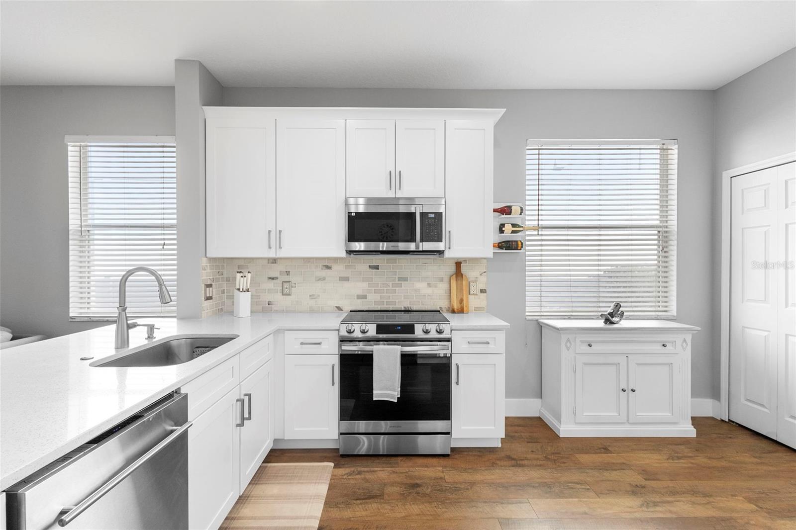 9967 HERON POINTE DRIVE