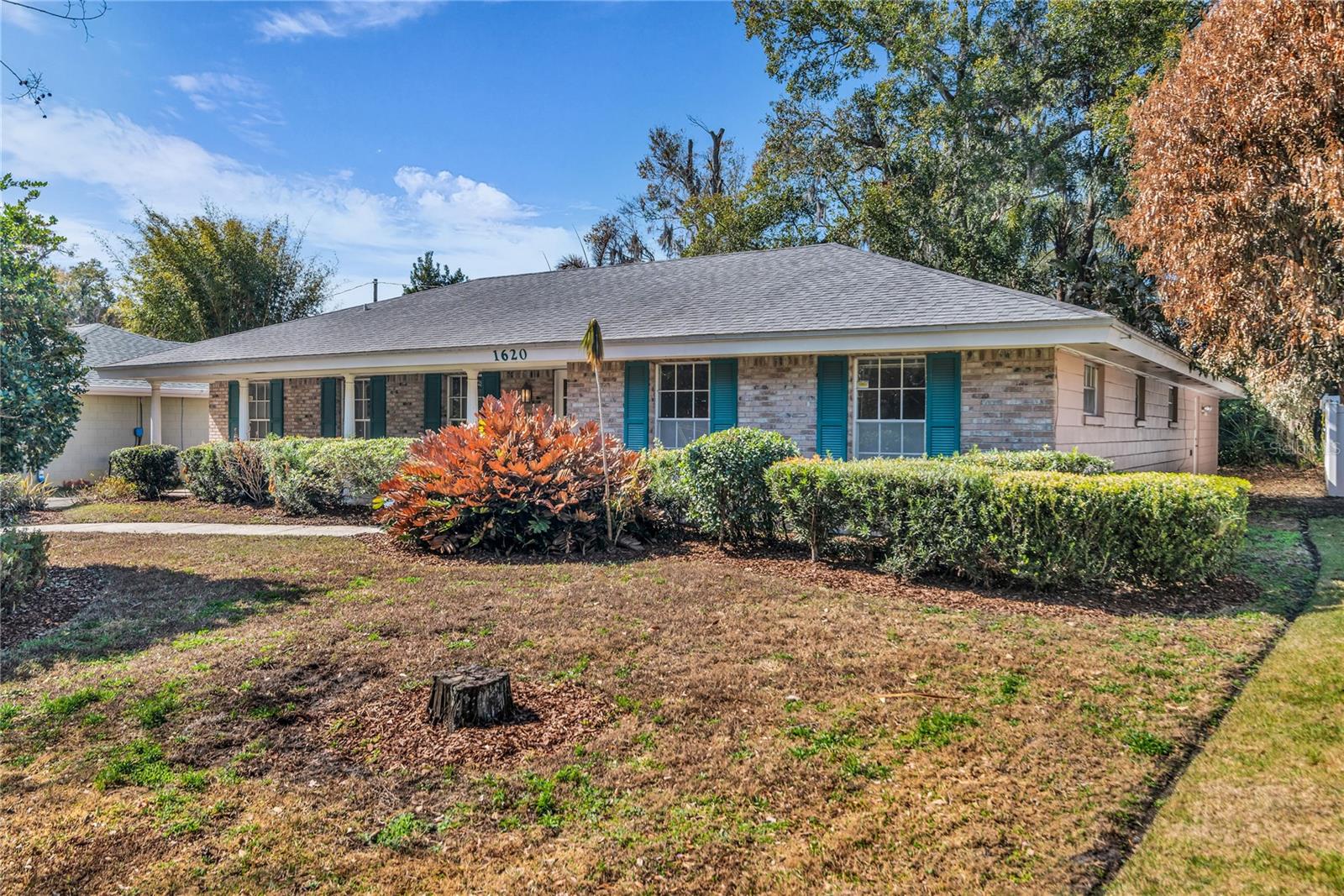 1620 S SUMMERLIN AVENUE