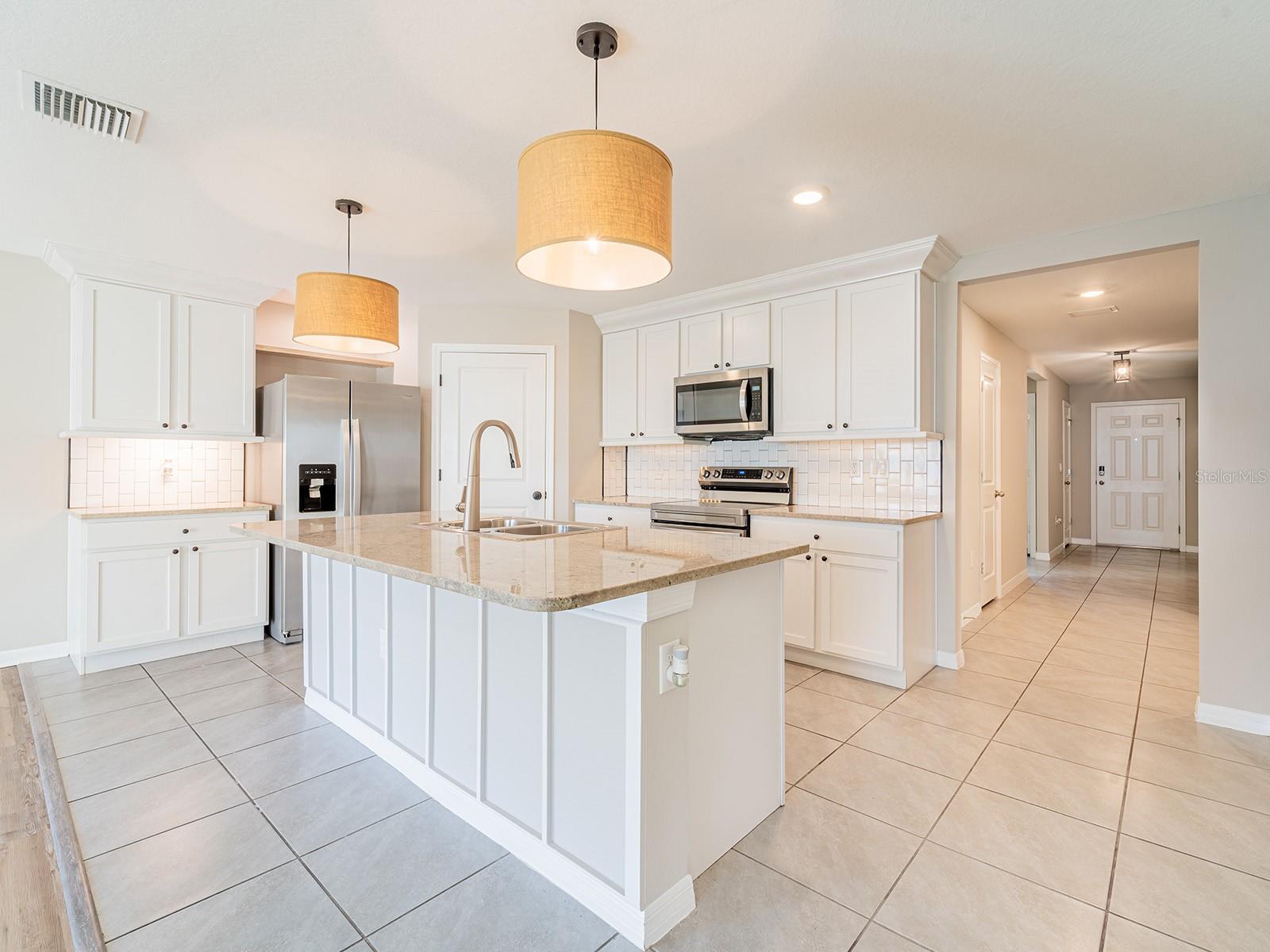 HERITAGE HILLS - Residential