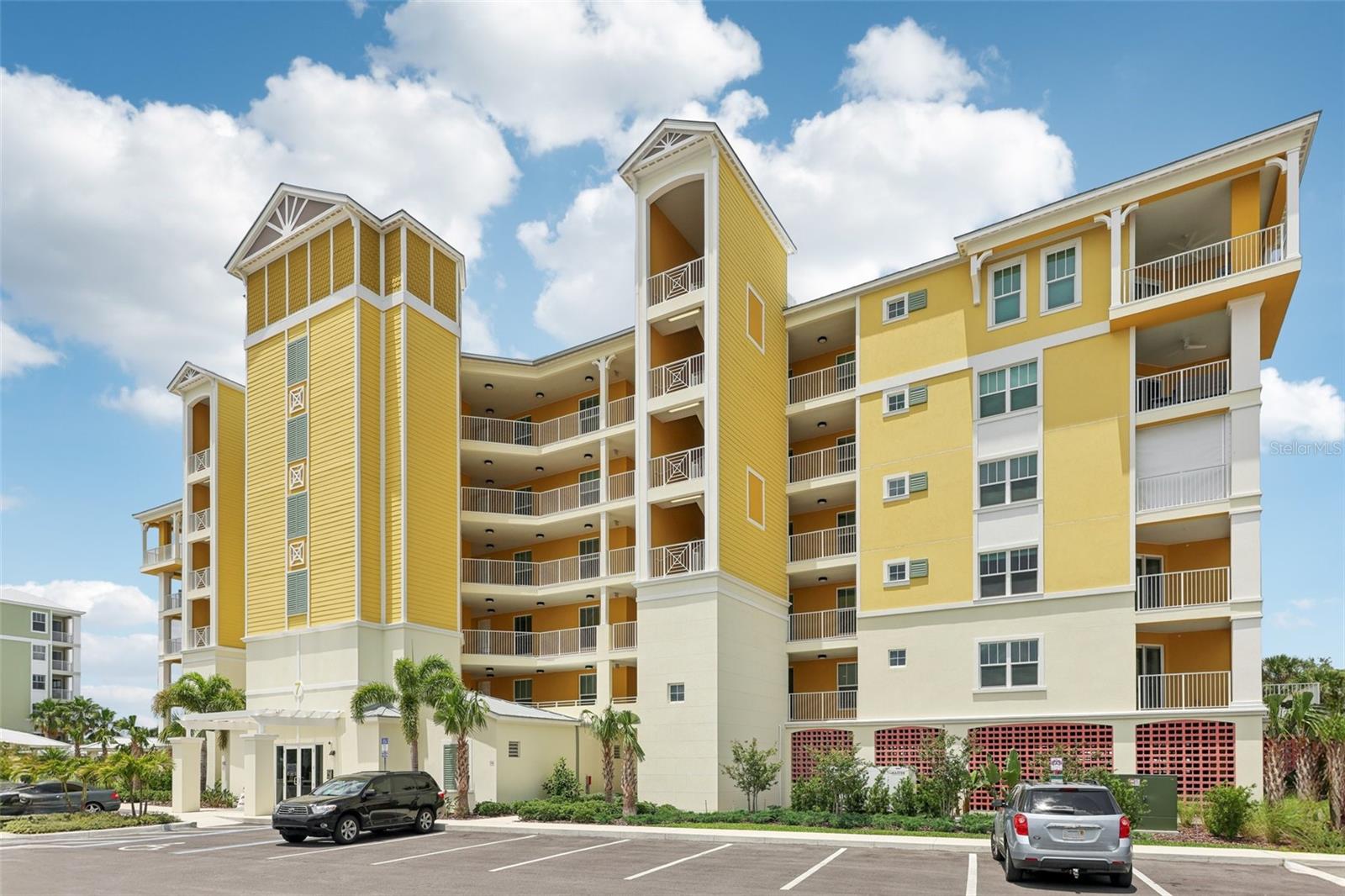 7 RIVERWALK DRIVE 207