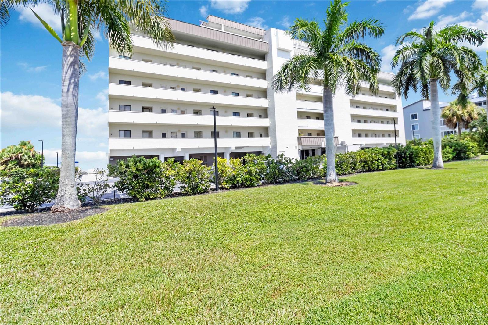 PALACIO DEL SOL - Residential Lease