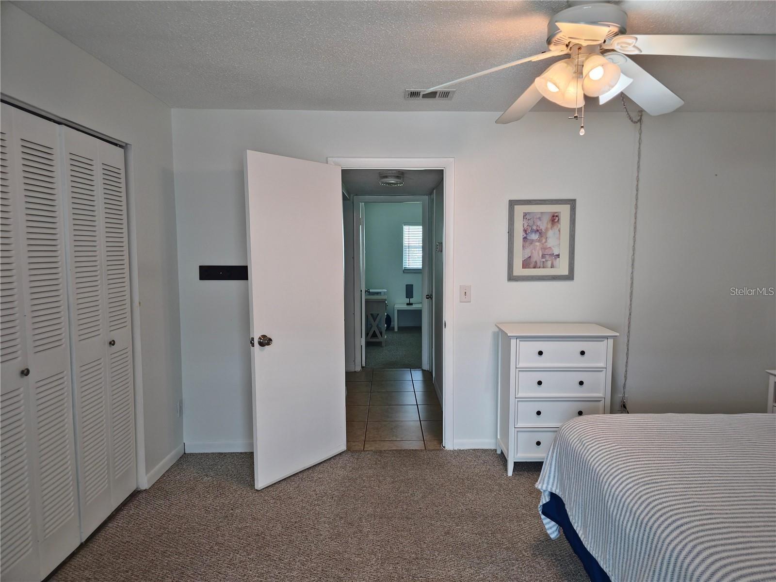 PARADISE SHORES - Residential Lease