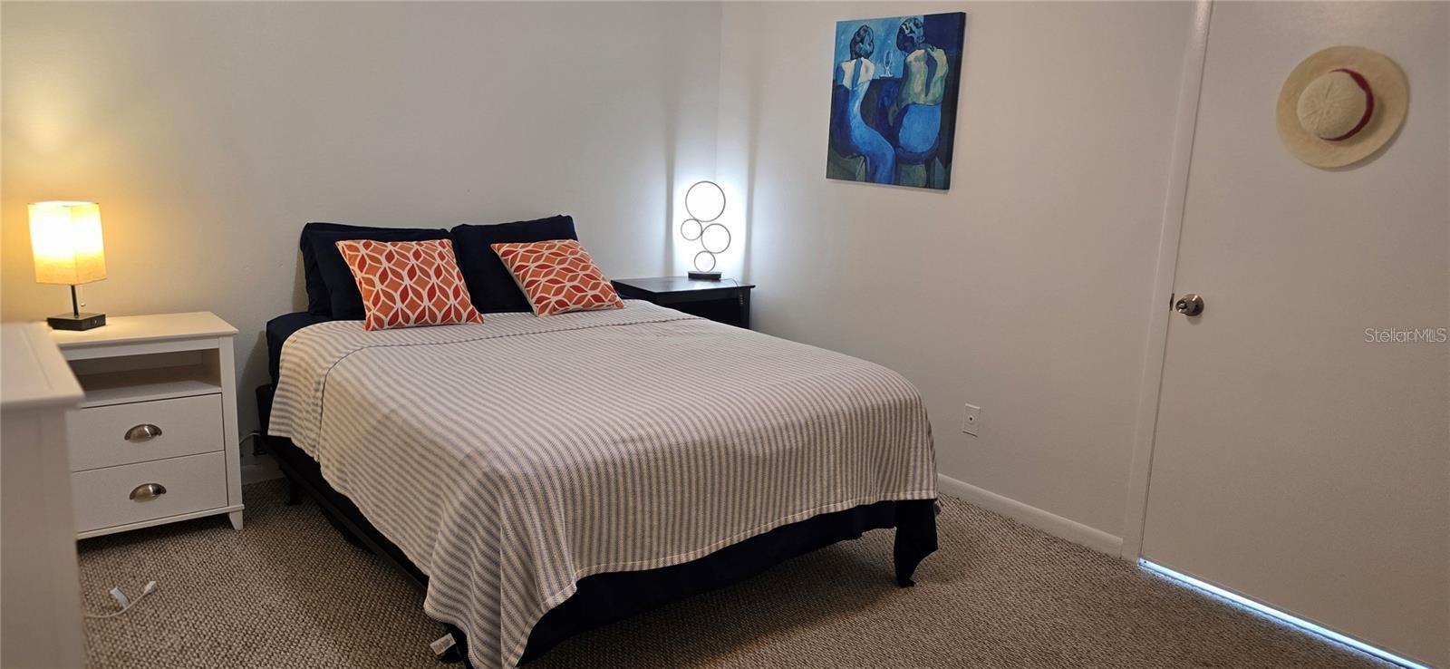 PARADISE SHORES - Residential Lease