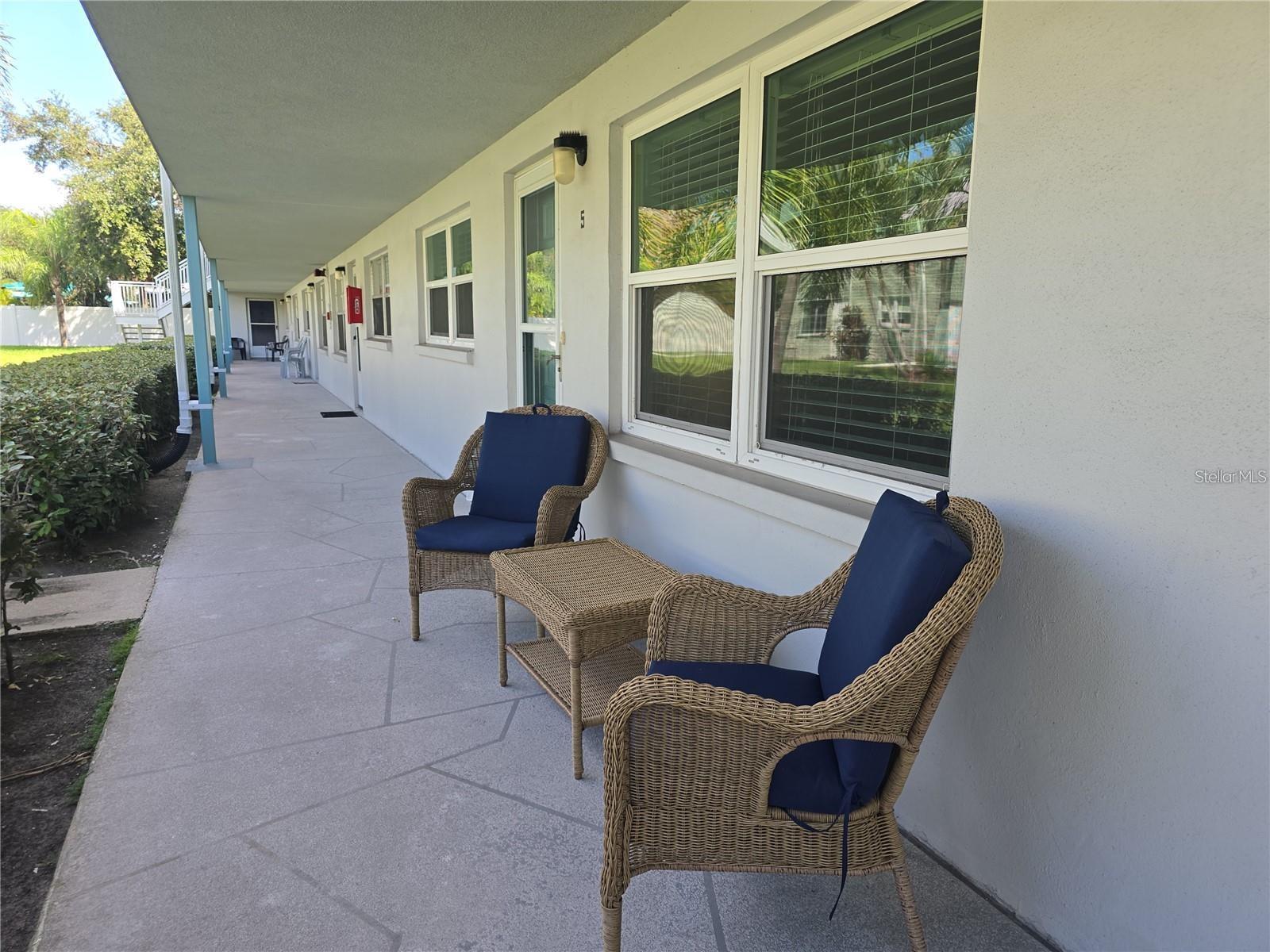 PARADISE SHORES - Residential Lease