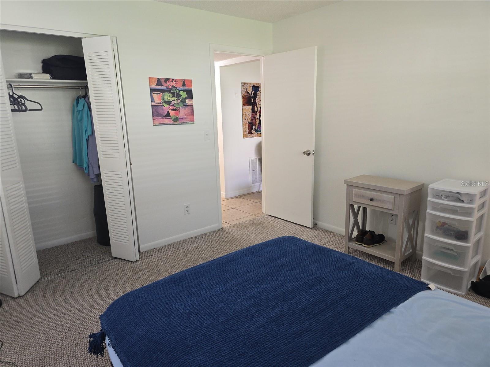 PARADISE SHORES - Residential Lease