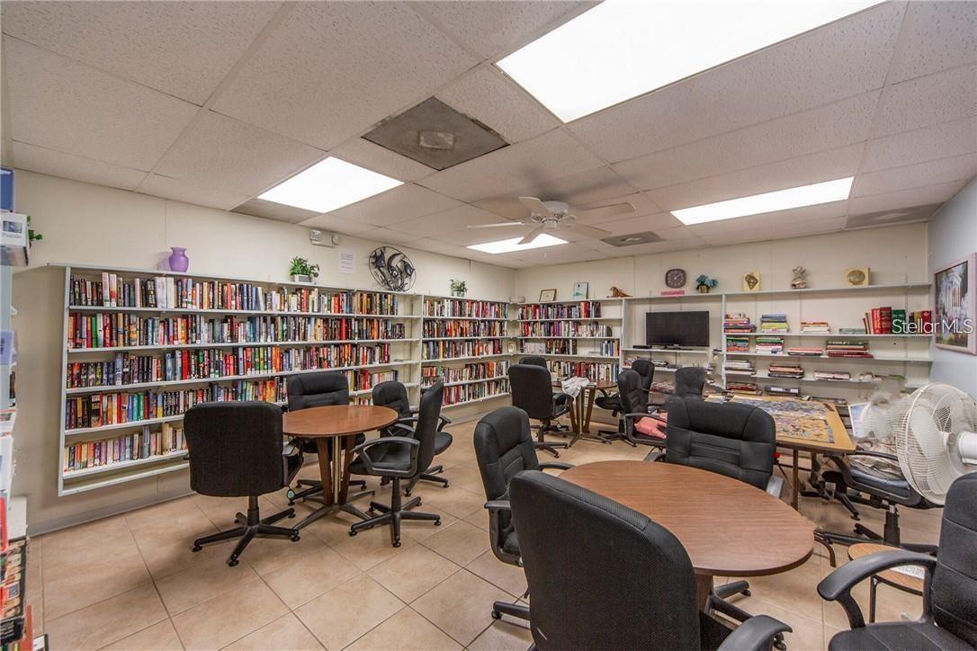 PARADISE SHORES - Residential Lease