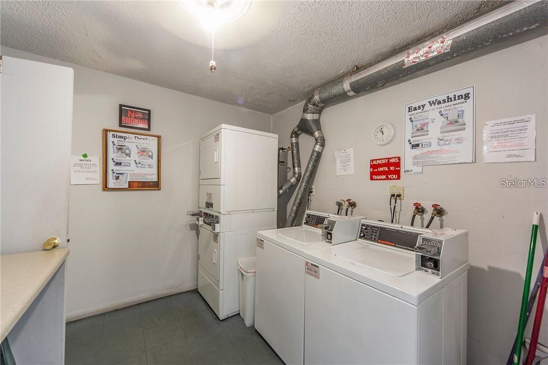 PARADISE SHORES - Residential Lease