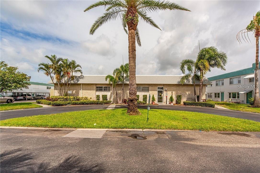 PARADISE SHORES - Residential Lease