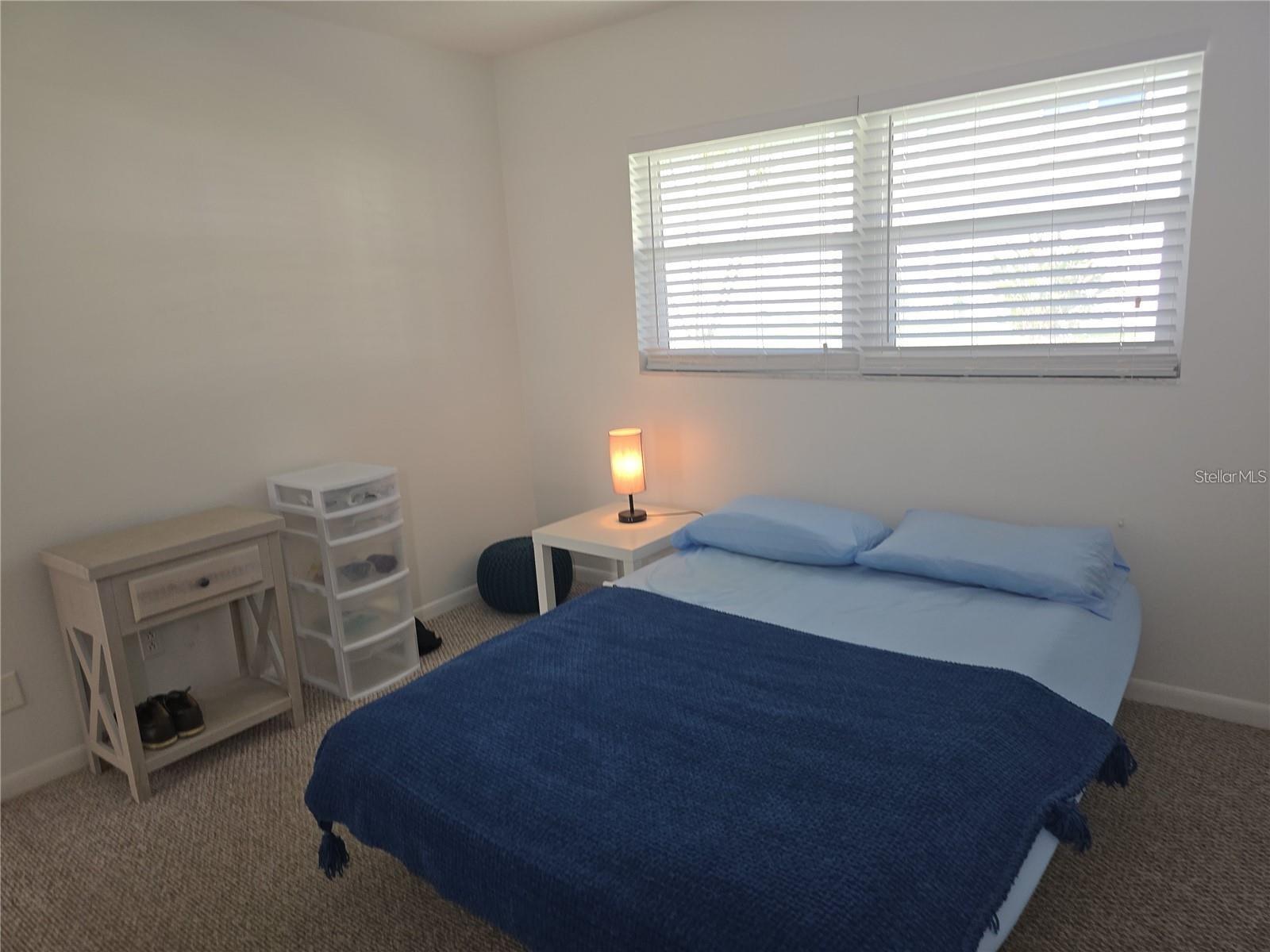 PARADISE SHORES - Residential Lease