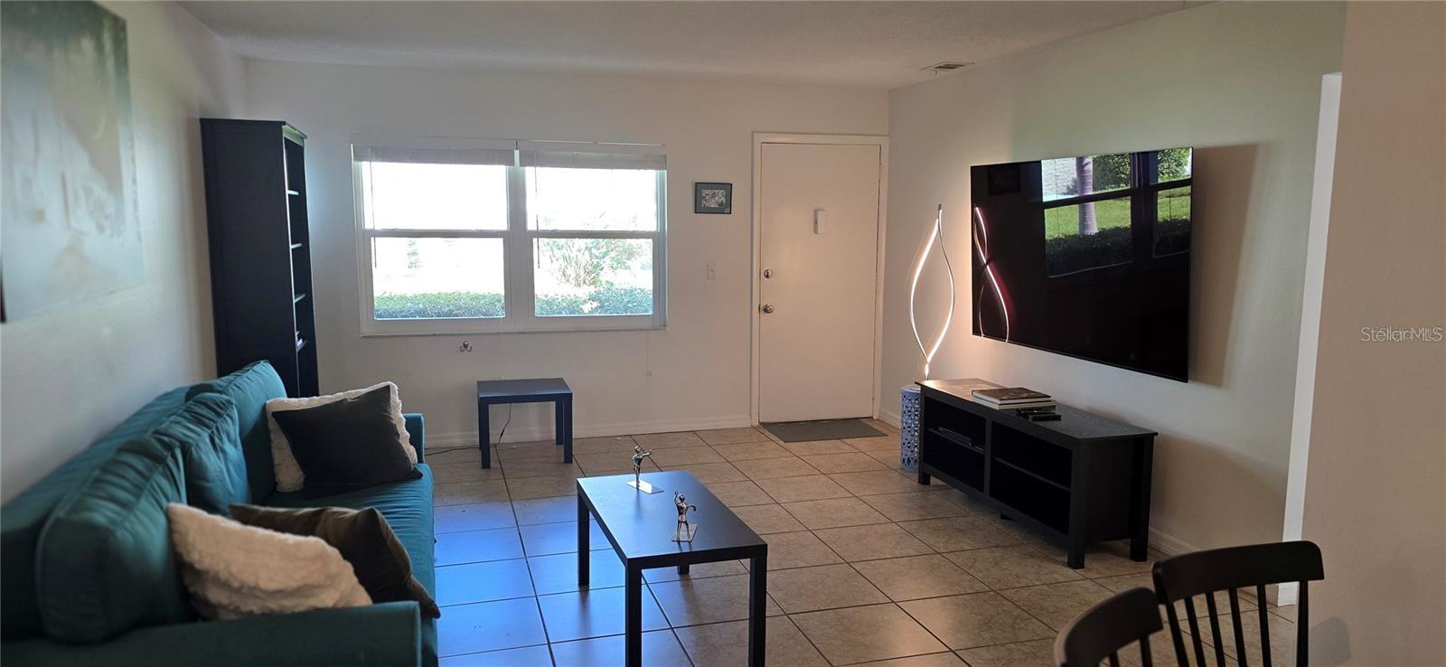 PARADISE SHORES - Residential Lease