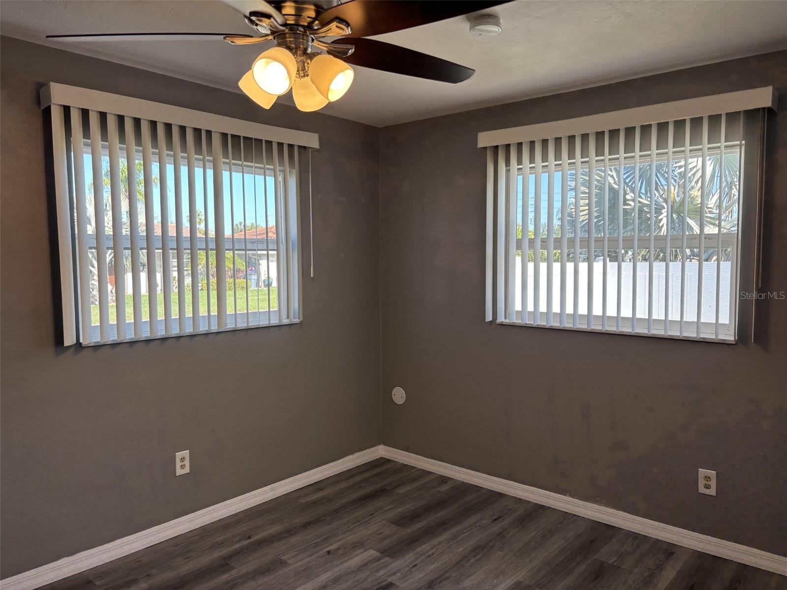 FLOR A MAR - Residential Lease