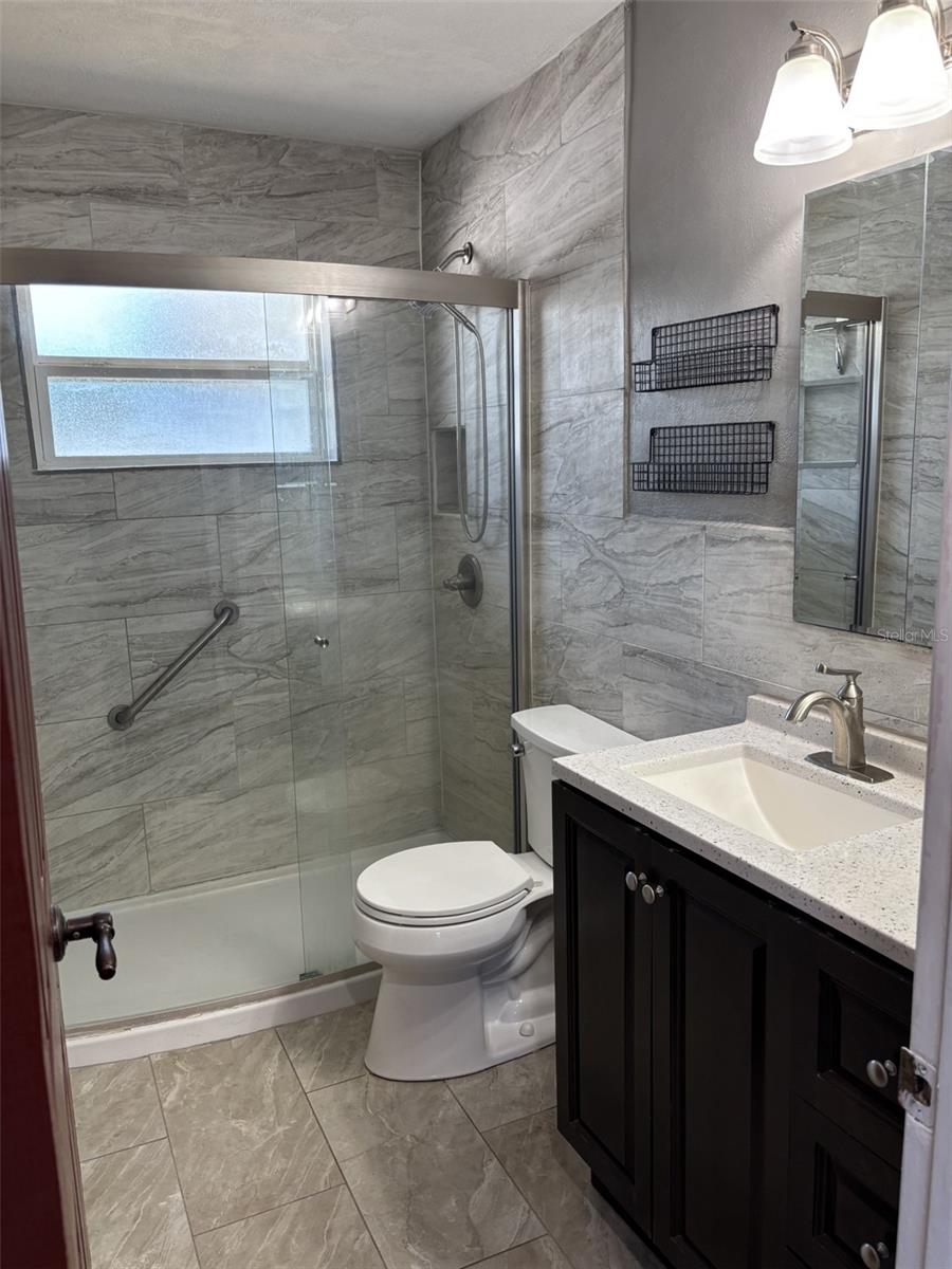 FLOR A MAR - Residential Lease