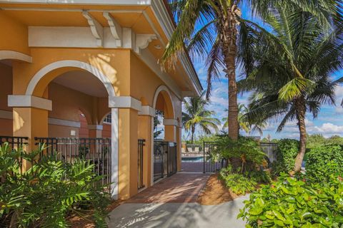 A home in VENICE