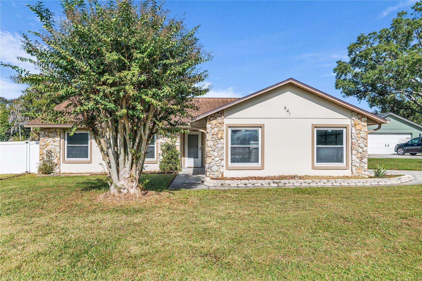 GLENVIEW ESTATES - Residential Lease