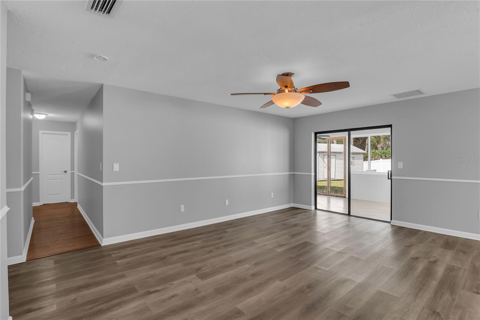 GLENVIEW ESTATES - Residential Lease