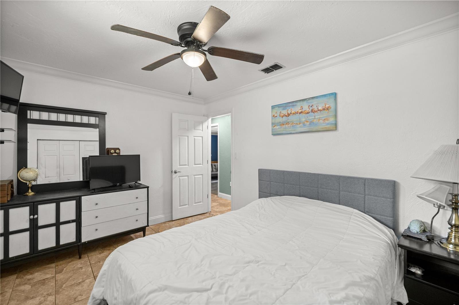 TOWN MCINTOSH - Residential