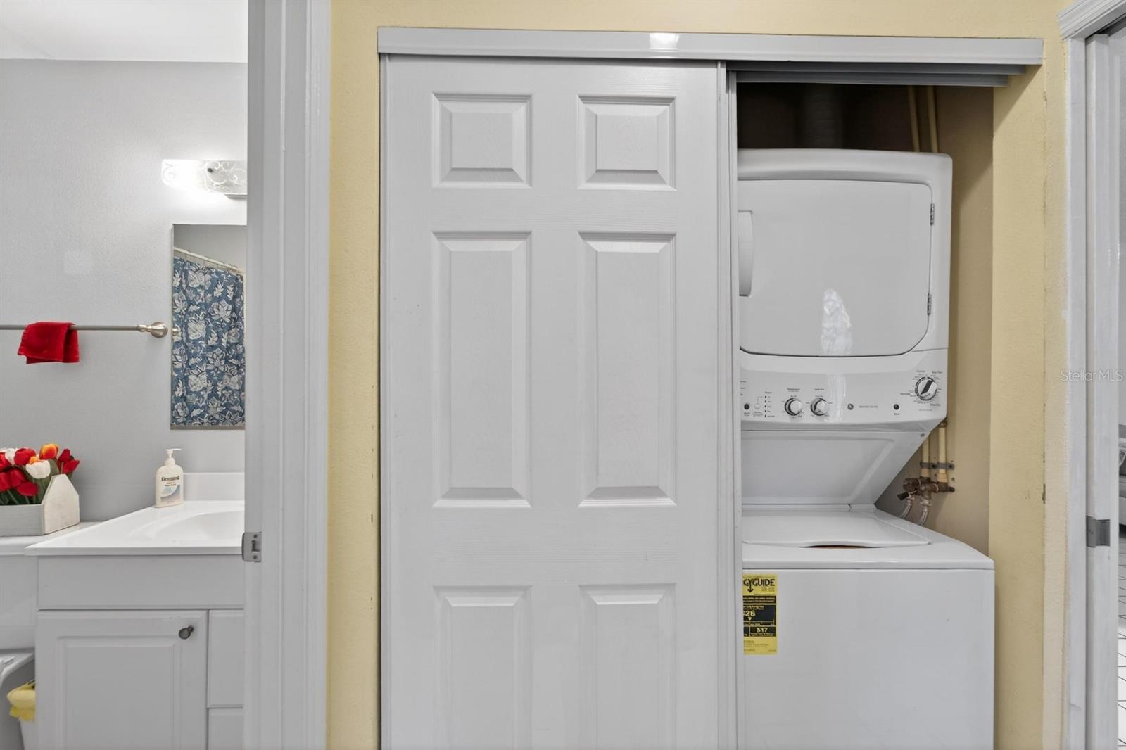 THE KNOLLS OF KINGS POINT PHAS - Residential