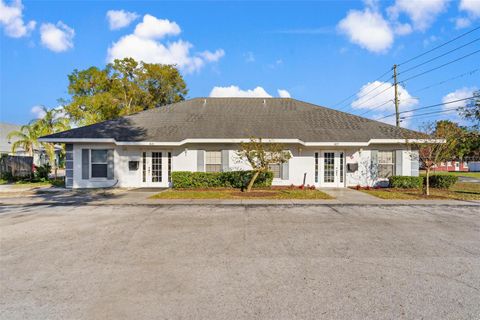 Photo of 407 E Alfred Street, Tavares, FL 32778 (MLS # G5094258)