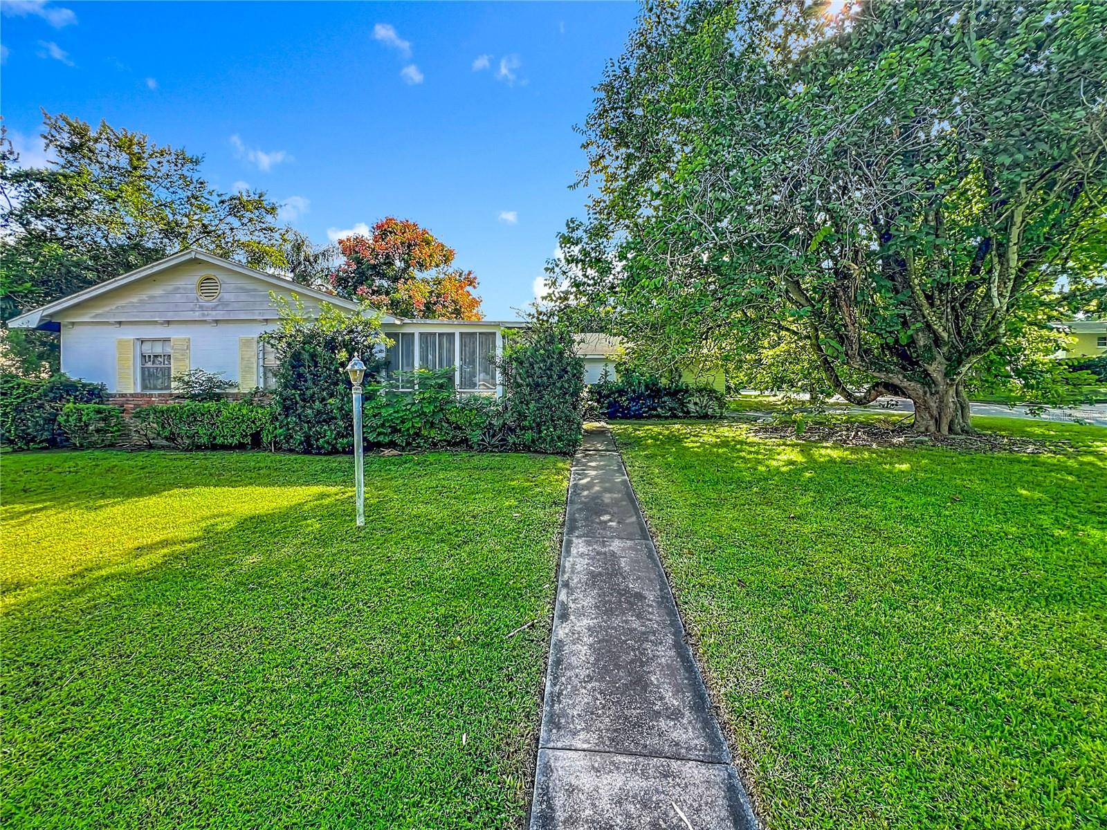 TIMBERLANE SHORES - Residential