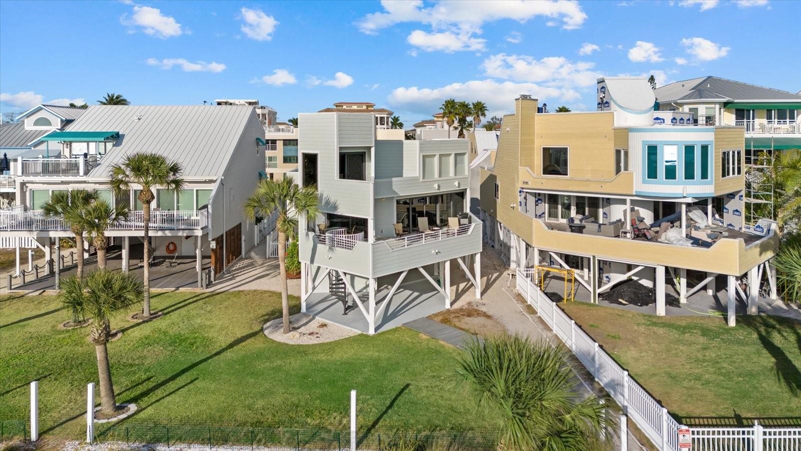 SARASOTA BEACH - Residential
