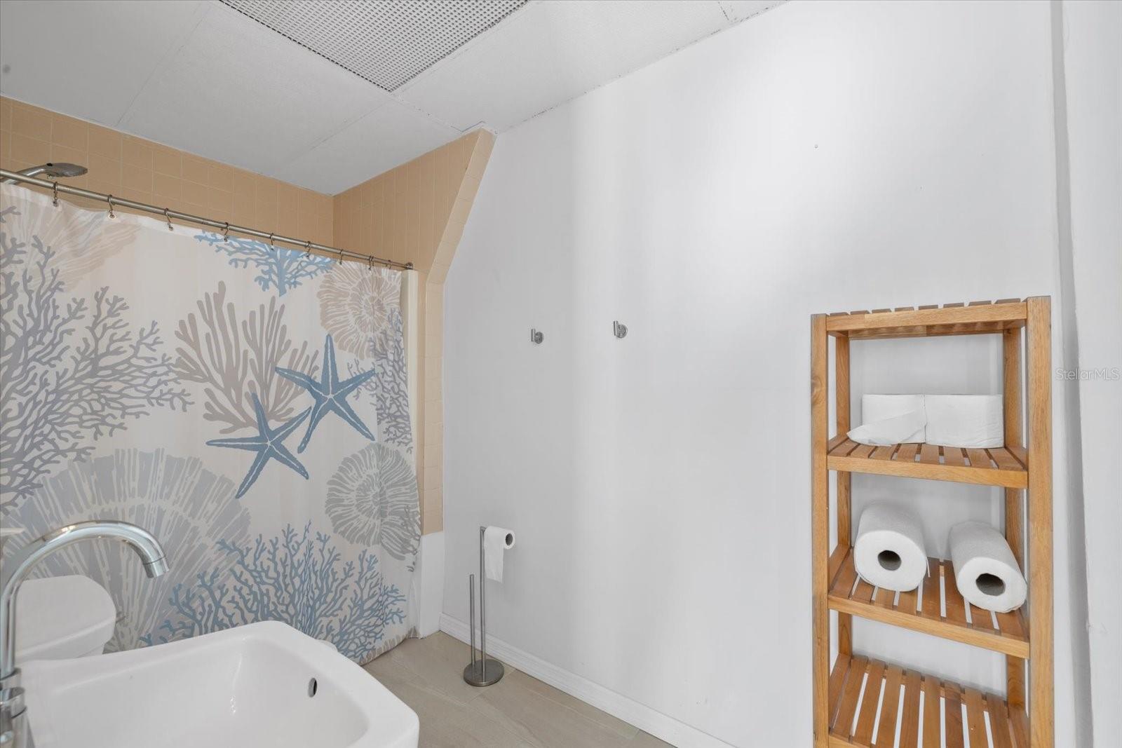 SARASOTA BEACH - Residential