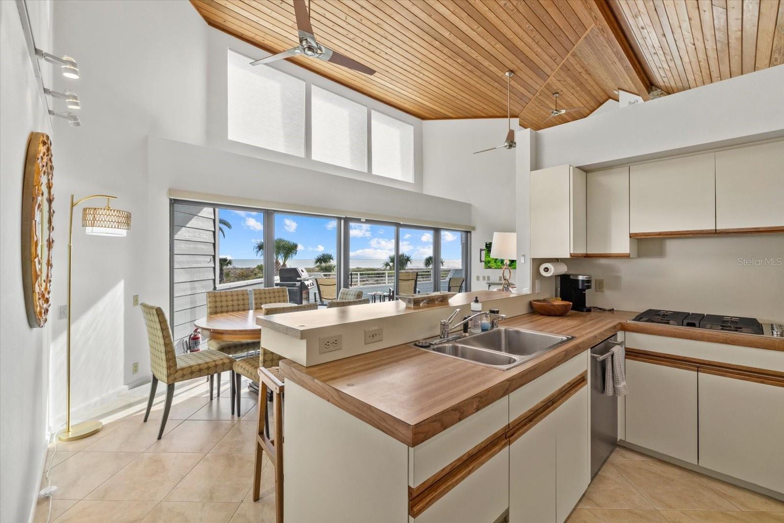 SARASOTA BEACH - Residential