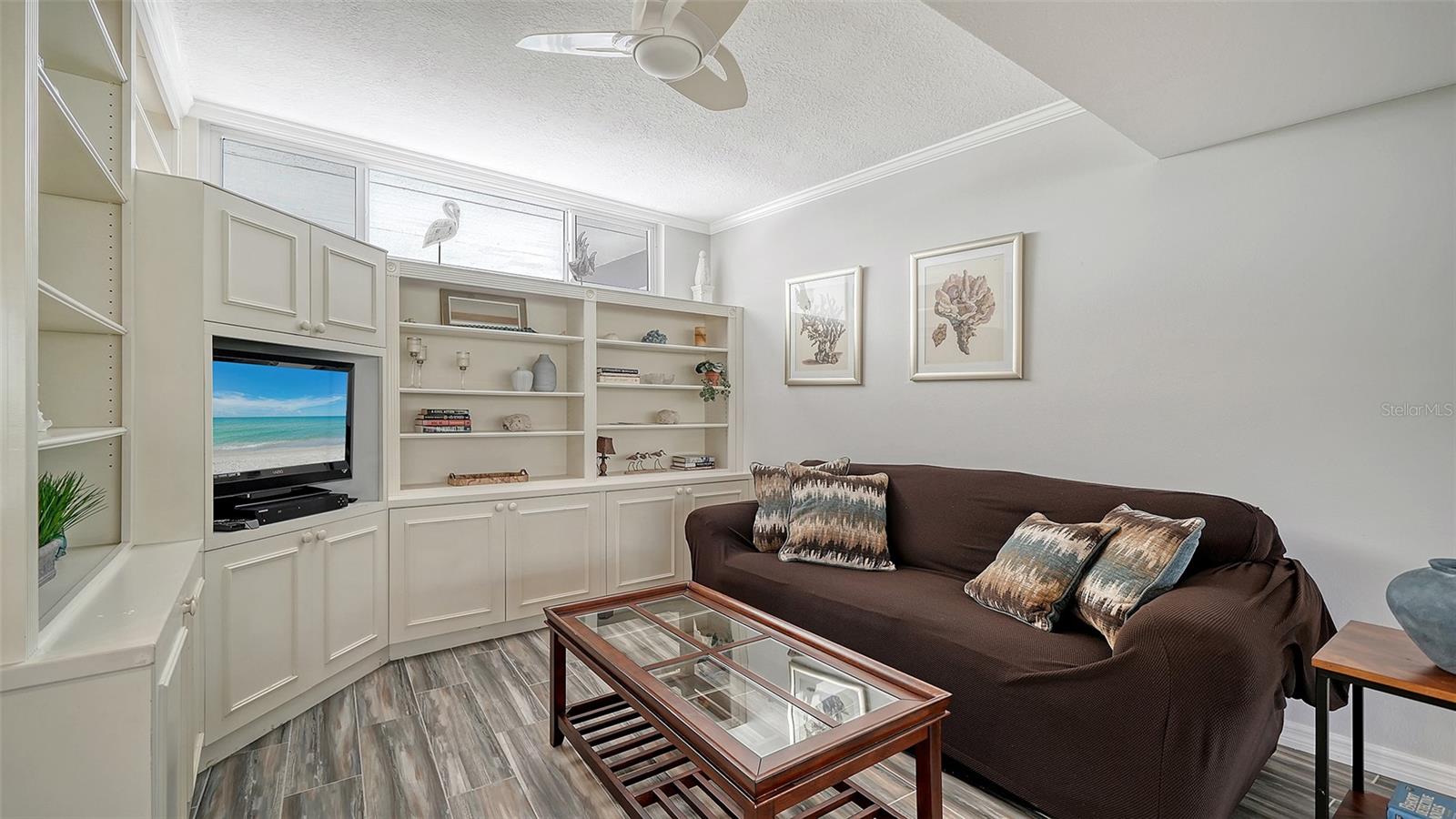 SANDS POINT - Residential