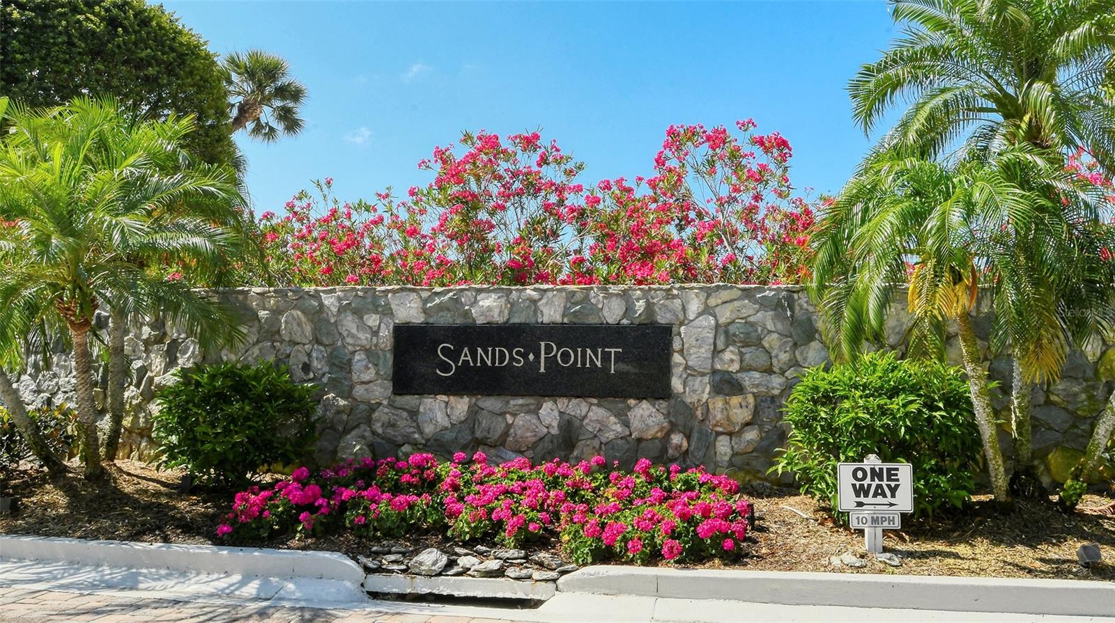 SANDS POINT - Residential