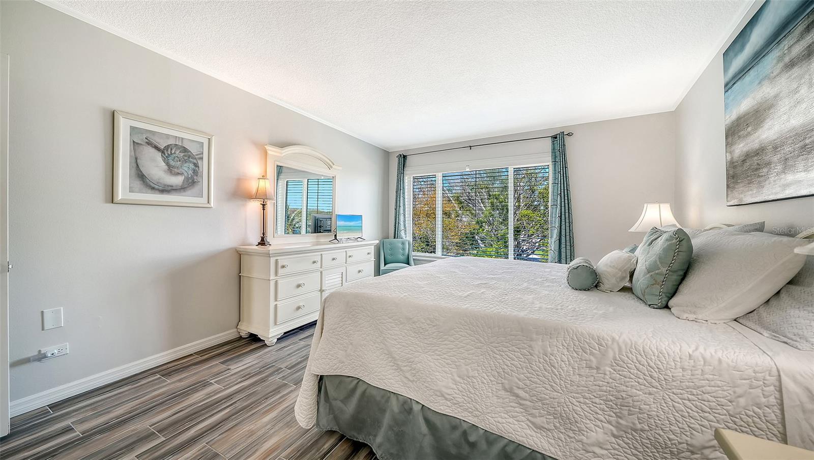 SANDS POINT - Residential