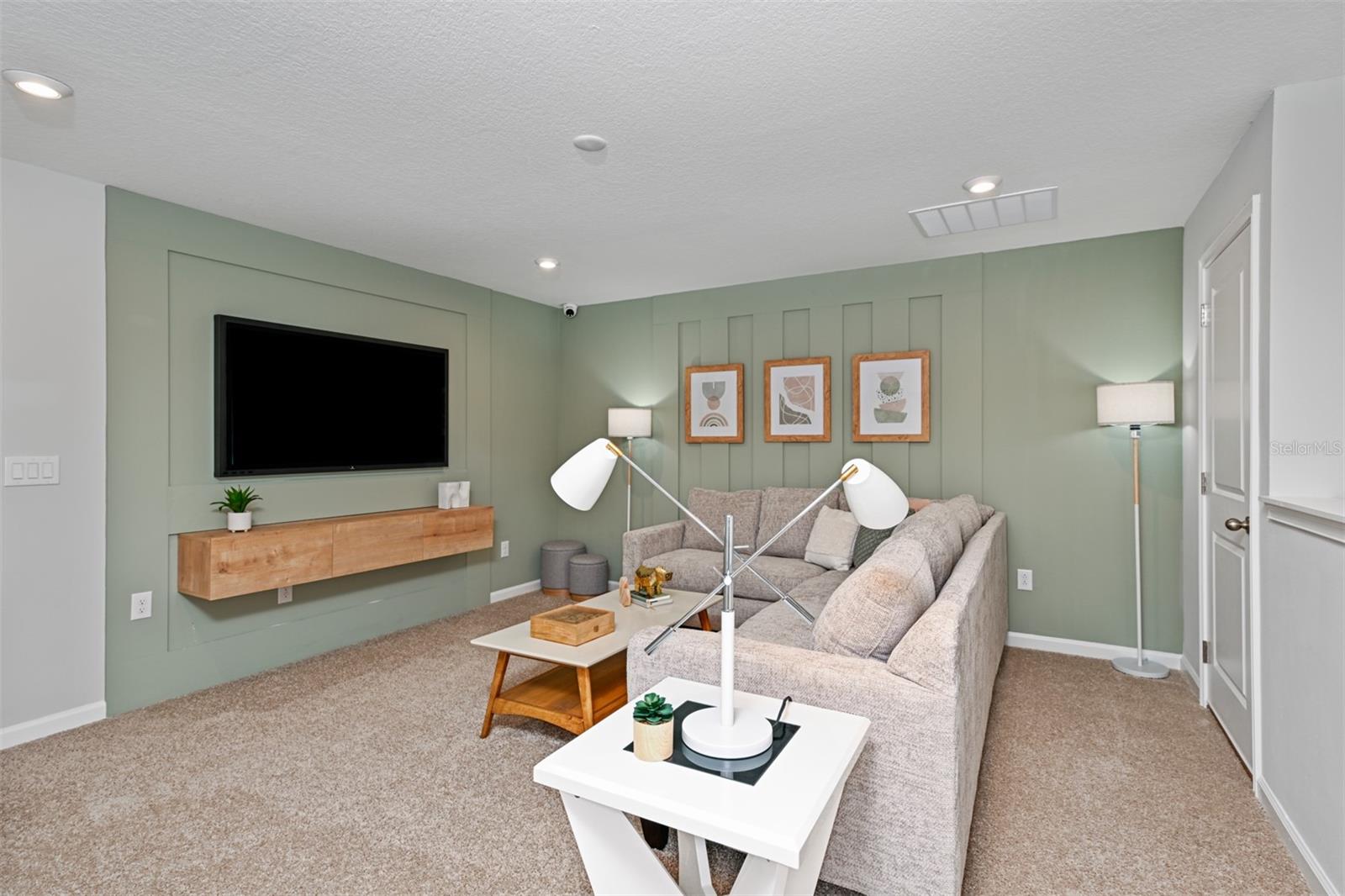 BLOOMINGDALE TOWNES - Residential