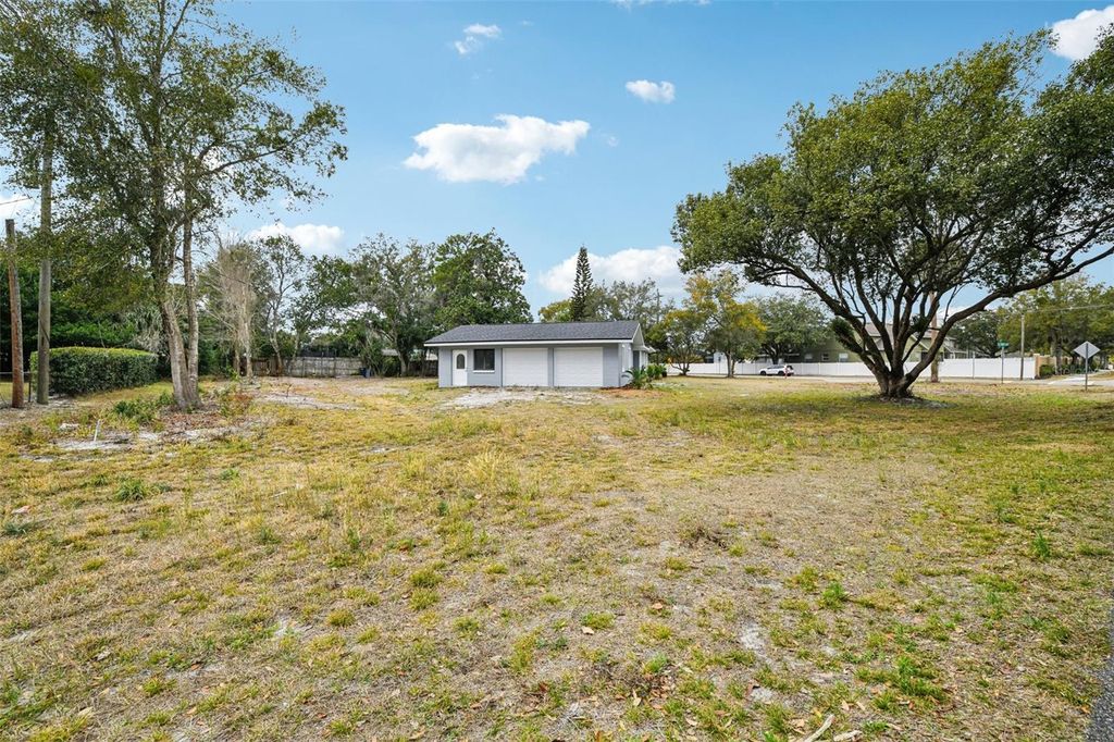 Photo of 560 E 2nd Street, Chuluota, FL 32766 (MLS # O6382638)