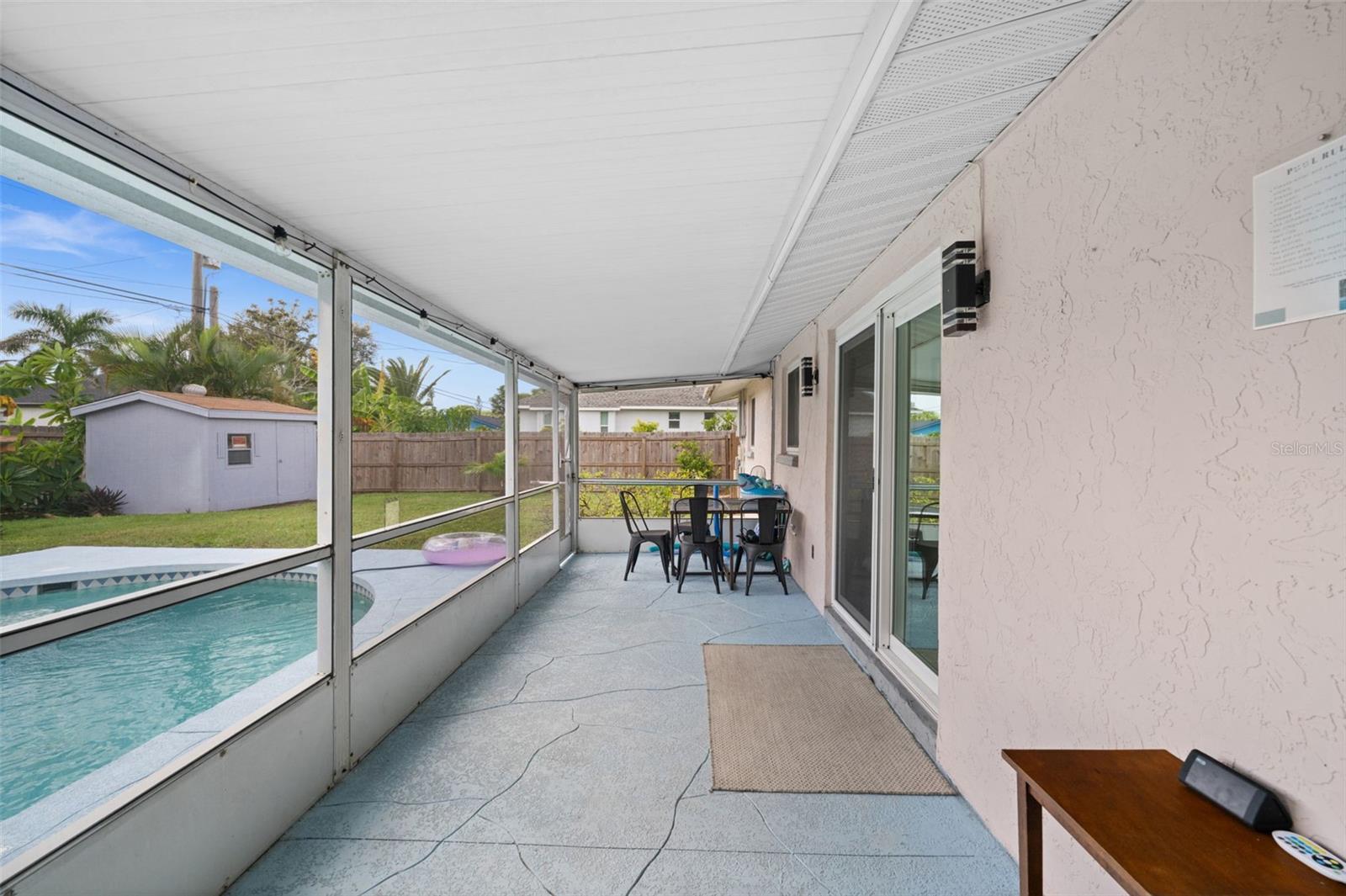 SOUTH VENICE - Residential