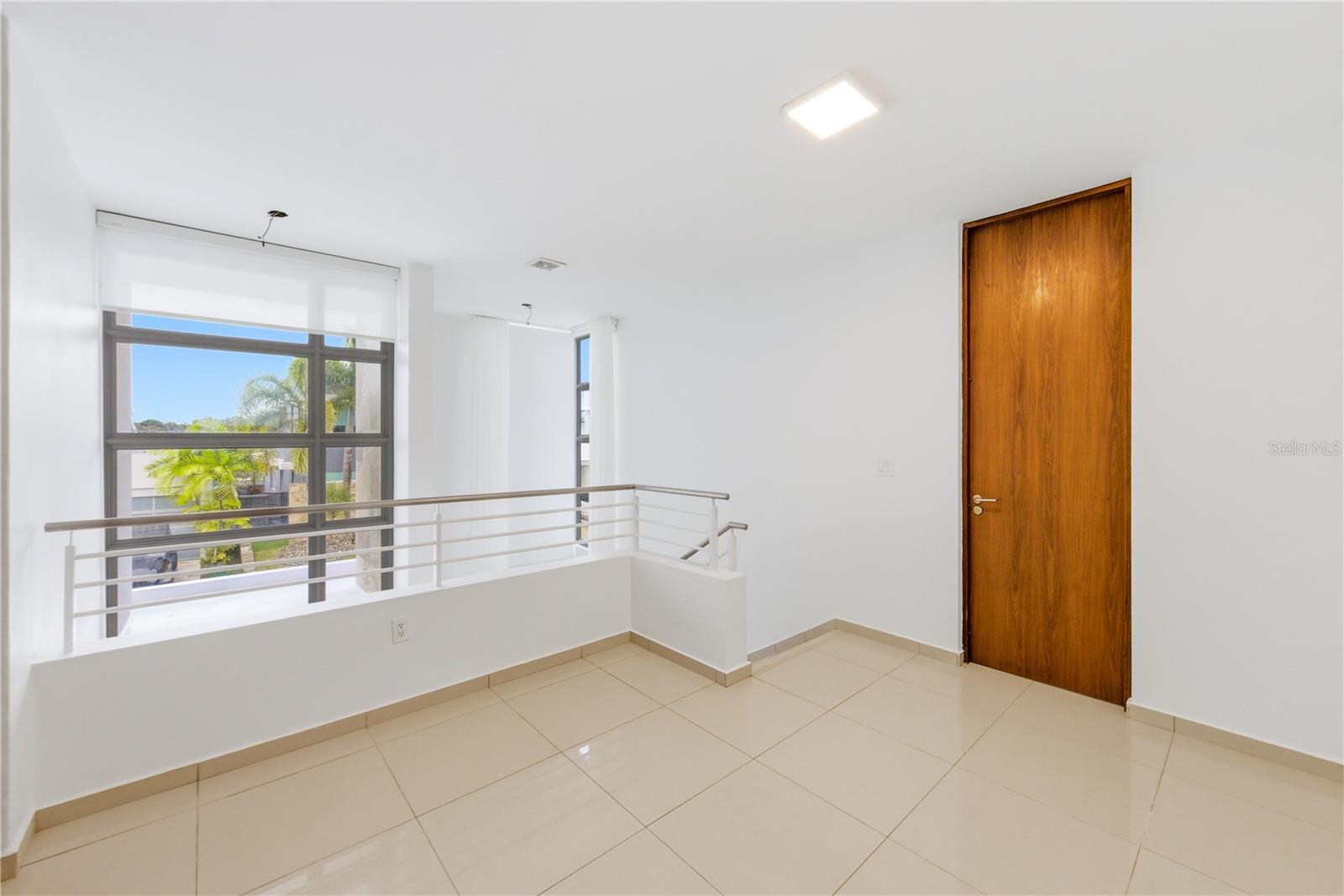 SENDEROS DE MONTEHIEDRA - Residential