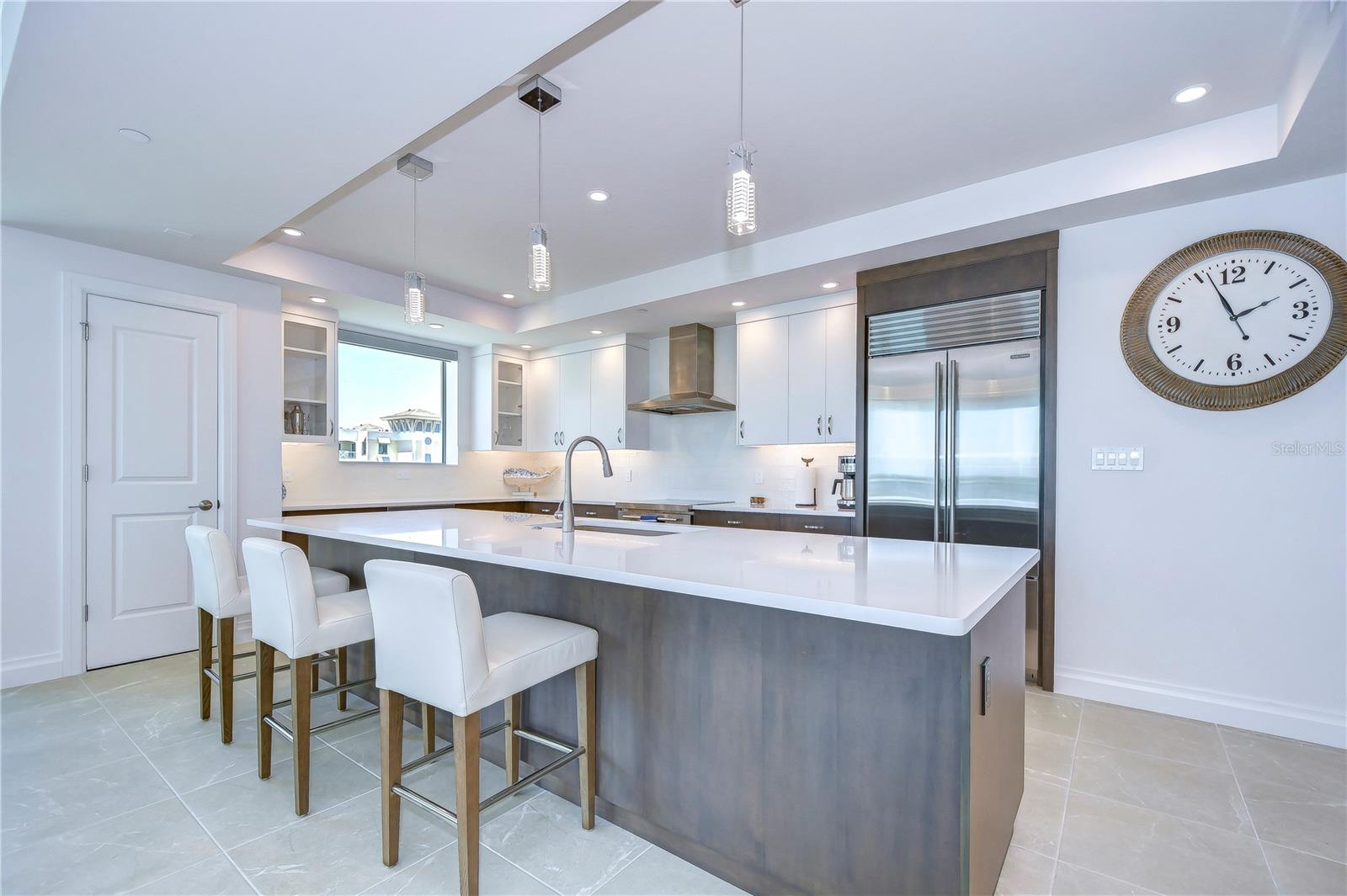 SUNSET POINTE AT COLLANY KEY IV A CONDO - Residential