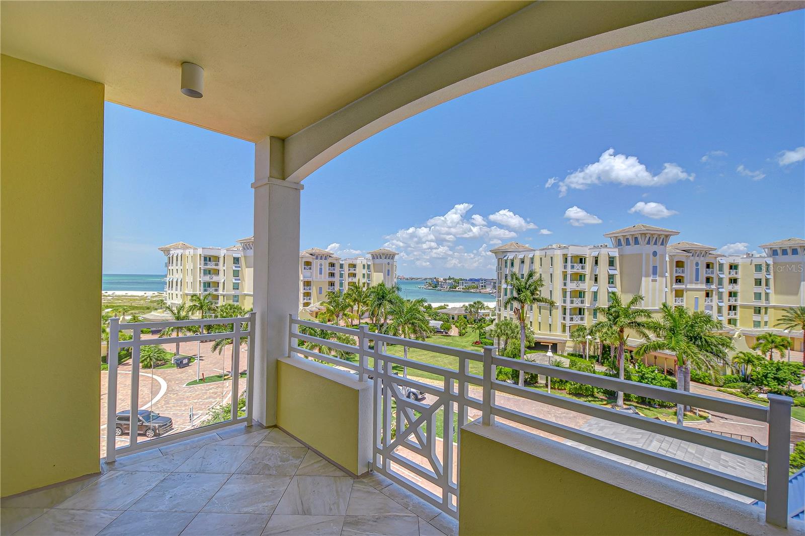 SUNSET POINTE AT COLLANY KEY IV A CONDO - Residential