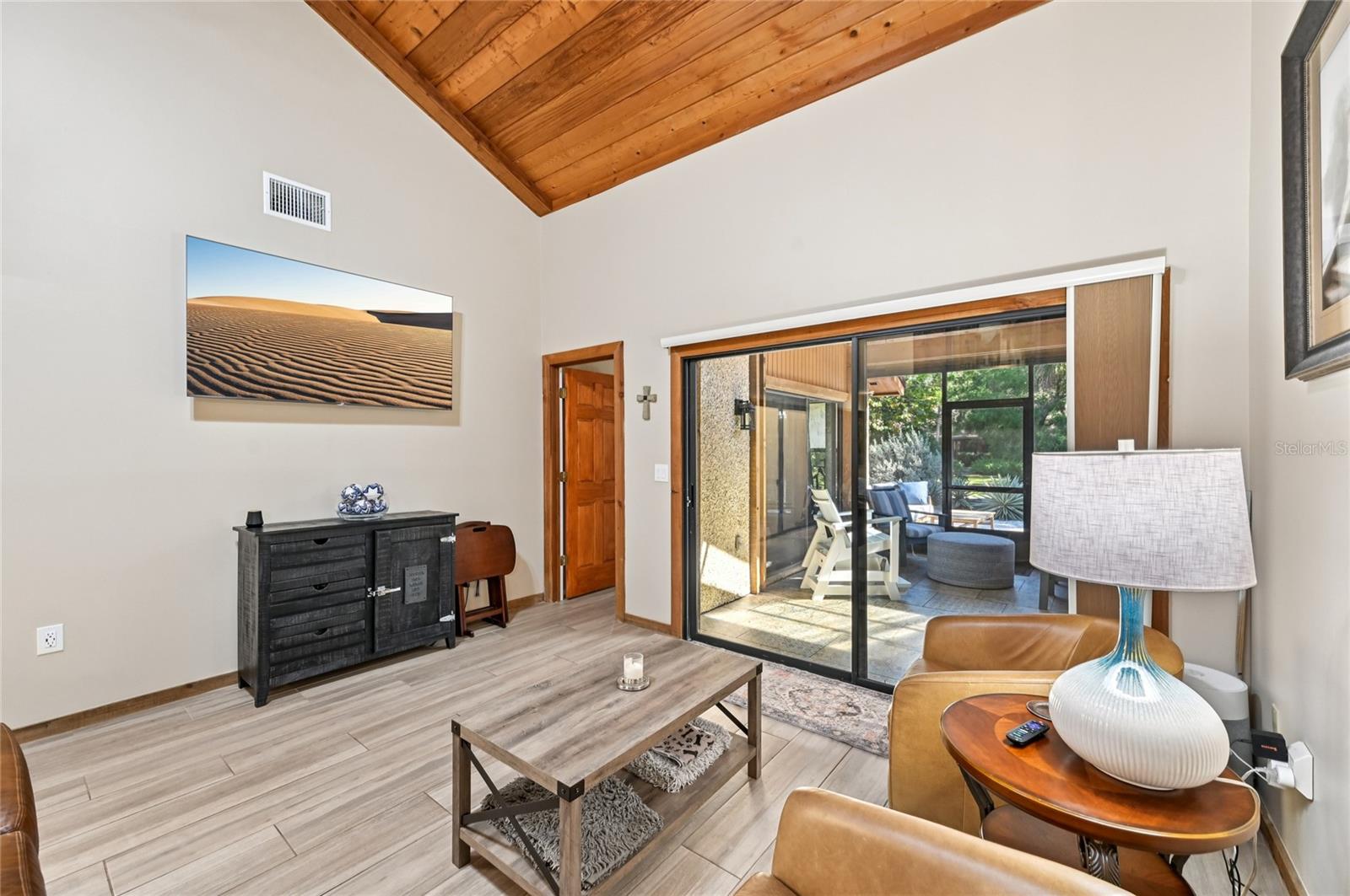 PINE BAY FOREST - Residential