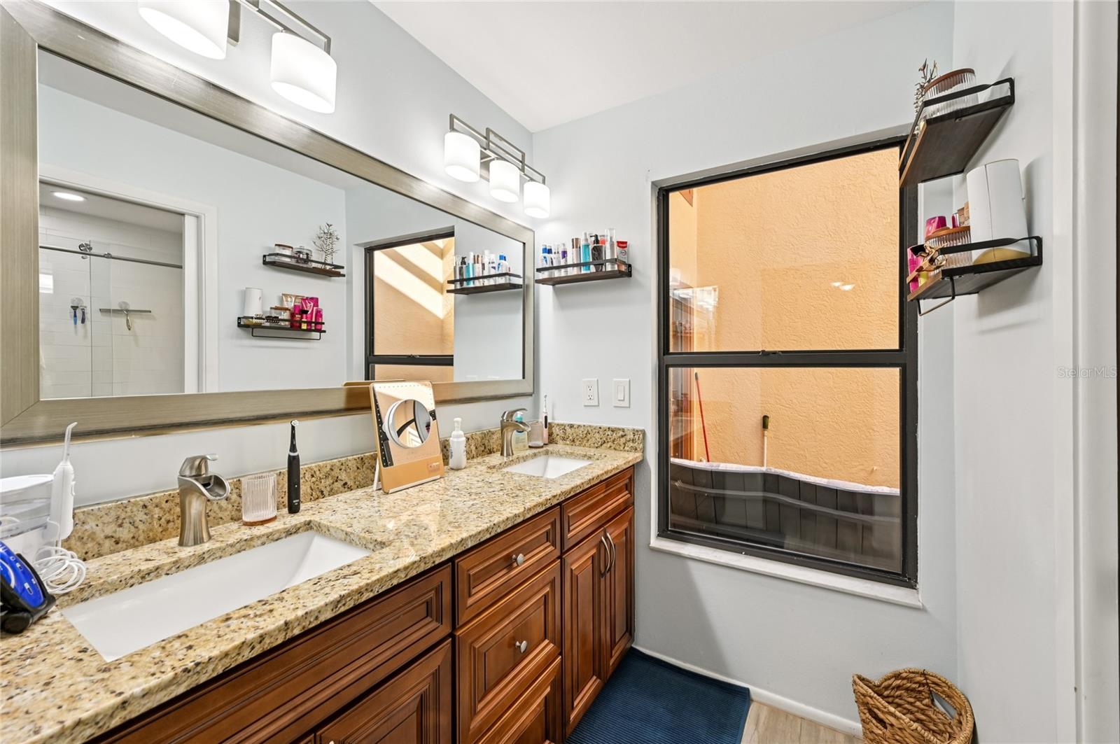 PINE BAY FOREST - Residential