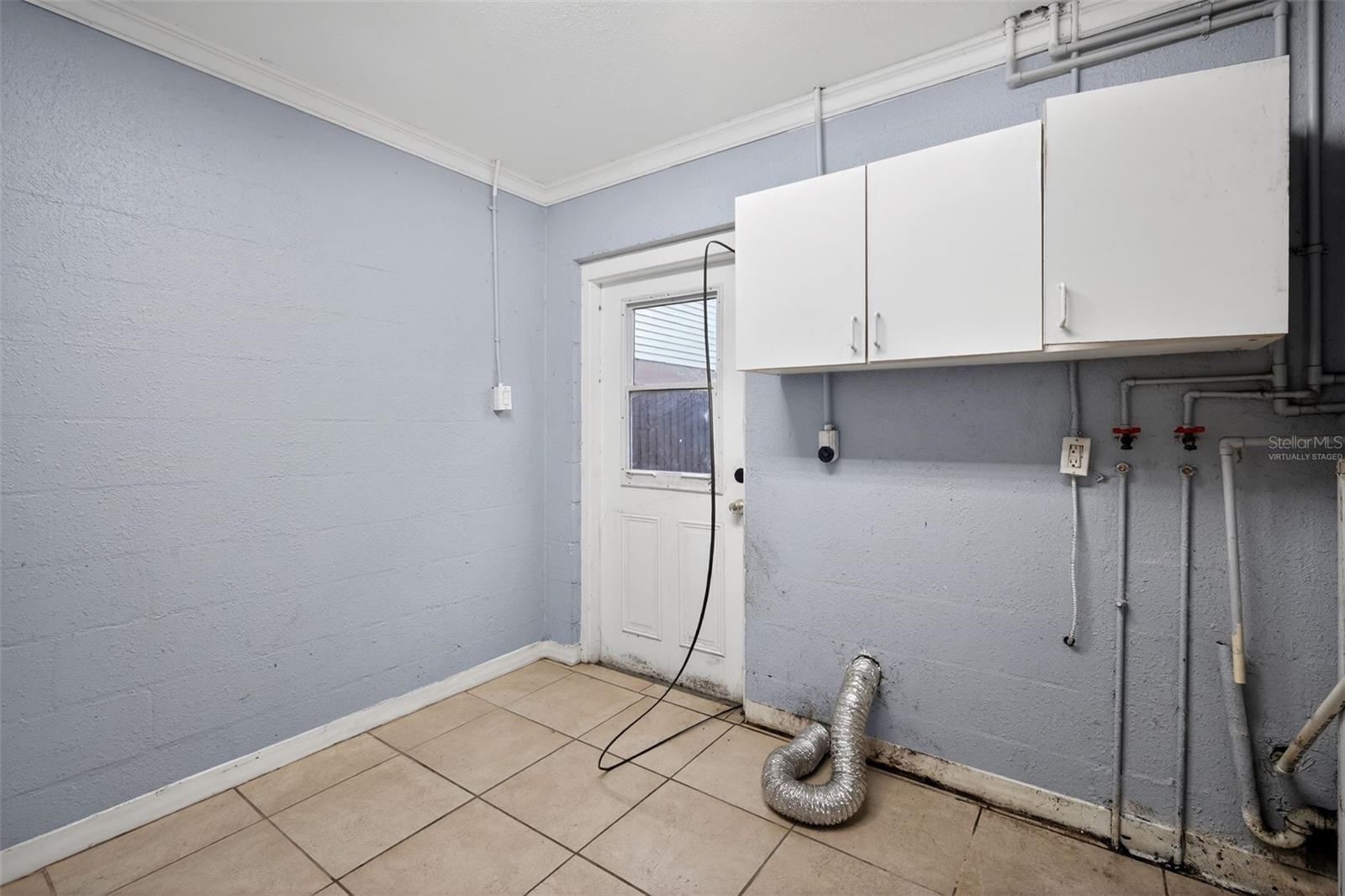 GARNETT SUB - Residential