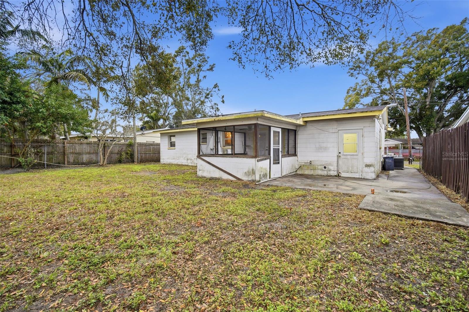 GARNETT SUB - Residential