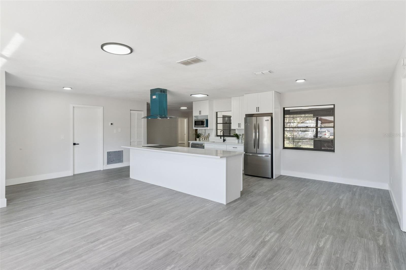 2533 OAK RUN BOULEVARD