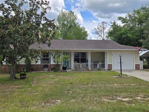 Photo of 37 Oak Loop, Ocala, FL 34472 (MLS # OM704496)