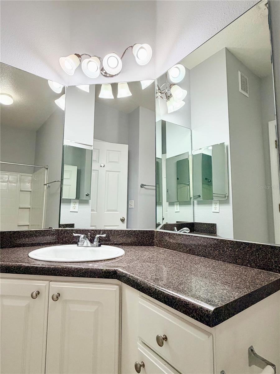 THE PALMS OF CORTEZ - Residential Lease