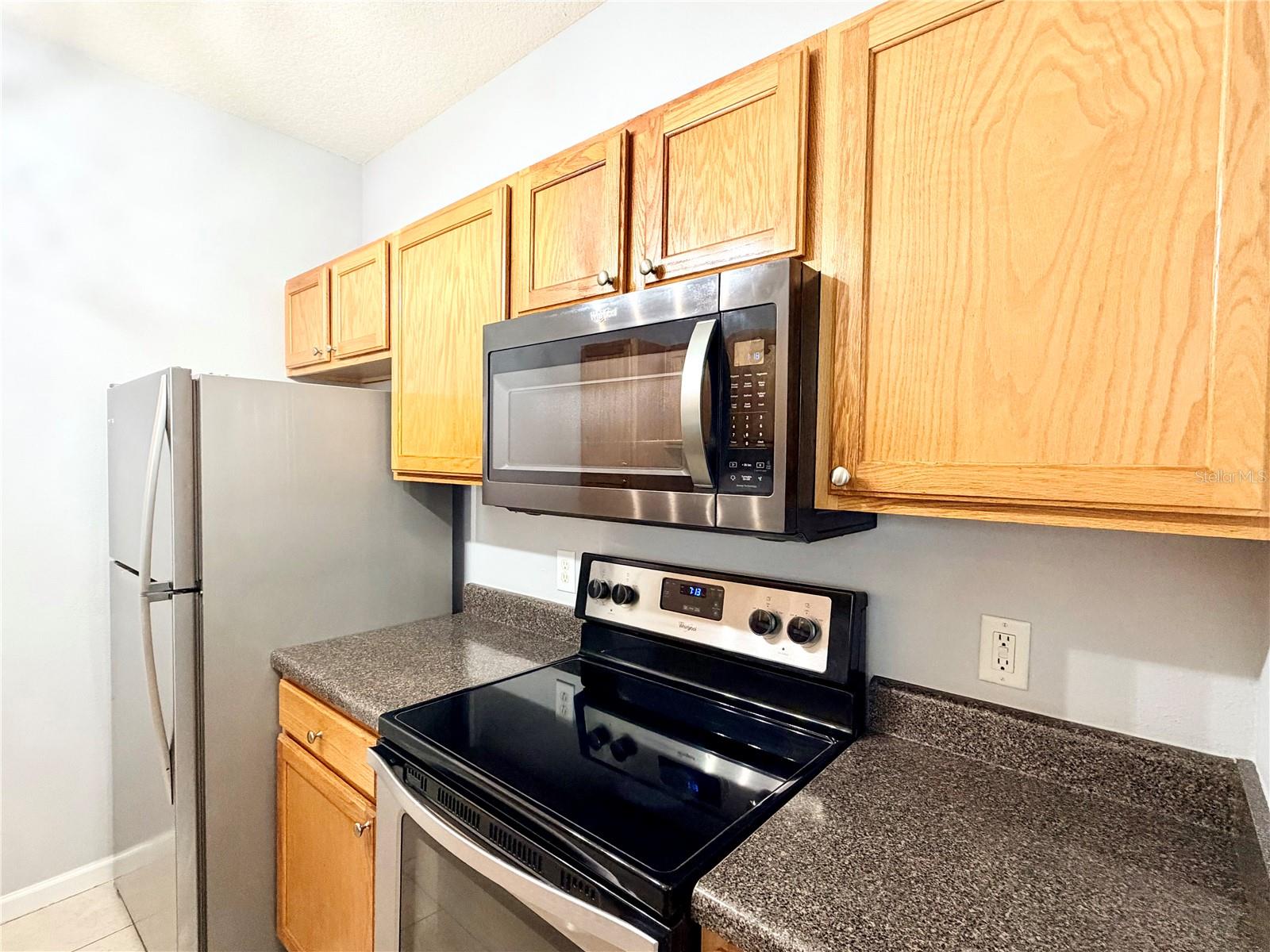 THE PALMS OF CORTEZ - Residential Lease